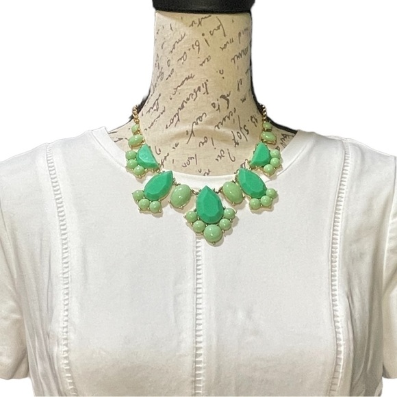 Kate Spade ♠️ Day Tripper Pastel Green And Gold Tone Necklace - Picture 1 of 6